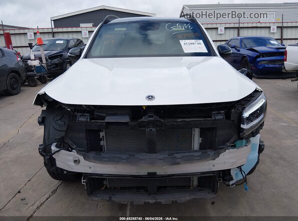 W1N4M4GB7SW385800 2025 MERCEDES-BENZ GLB-CLASS White Rear interior view