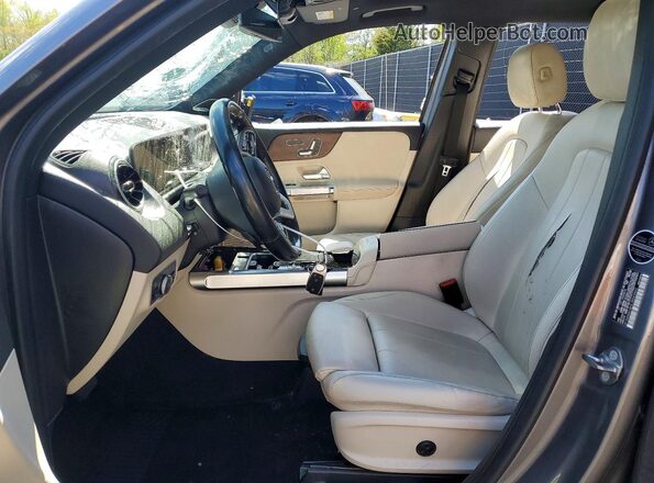 W1N4M4HB0LW043945 2020 MERCEDES-BENZ GLB-CLASS Gray Widok wnętrza z przodu
