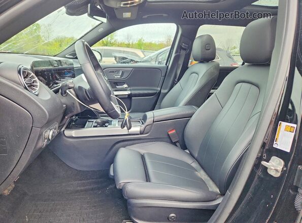 W1N4M4HB1RW357824 2024 MERCEDES-BENZ GLB-CLASS Black Widok wnętrza z przodu
