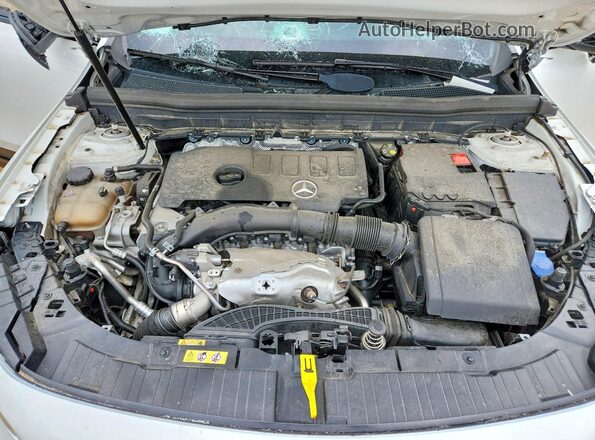 W1N4M4HB2MW104701 2021 MERCEDES-BENZ GLB-CLASS White Սալոնի հետևի տեսք