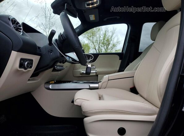 W1N4M4HB2TW445658 2026 MERCEDES-BENZ GLB-CLASS Black Սալոնի դիմացի տեսք