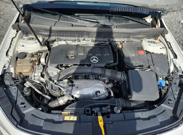 W1N4M4HB3MW155740 2021 MERCEDES-BENZ GLB-CLASS White Engine compartment view