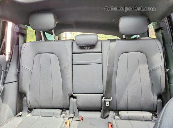 W1N4M4HB4SW386000 2025 MERCEDES-BENZ GLB-CLASS Black Rear seats view