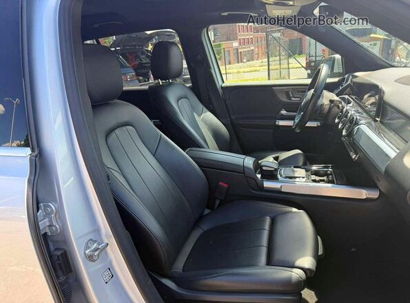 W1N4M4HB7LW027385 2020 MERCEDES-BENZ GLB-CLASS Silver Widok tylnych siedzeń