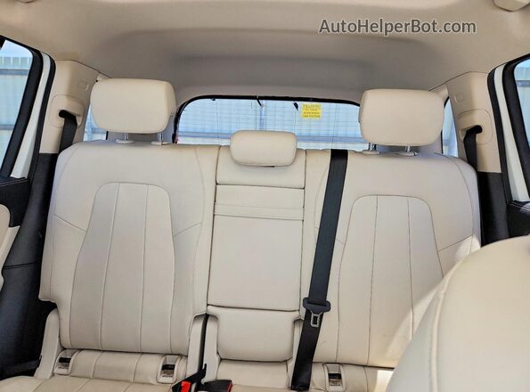 W1N4M4HB7MW087359 2021 MERCEDES-BENZ GLB-CLASS White Widok tylnych siedzeń