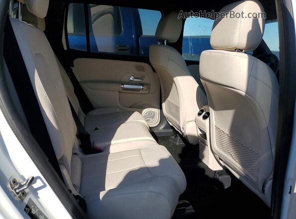W1N4M4HB7SW435464 2025 MERCEDES-BENZ GLB-CLASS White Հետևի նստատեղերի տեսք