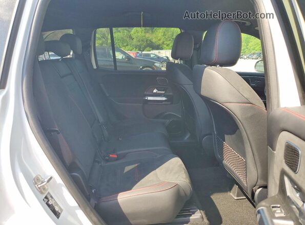 W1N4M4HB8SW400142 2025 MERCEDES-BENZ GLB-CLASS White უკანა სალონის ხედი