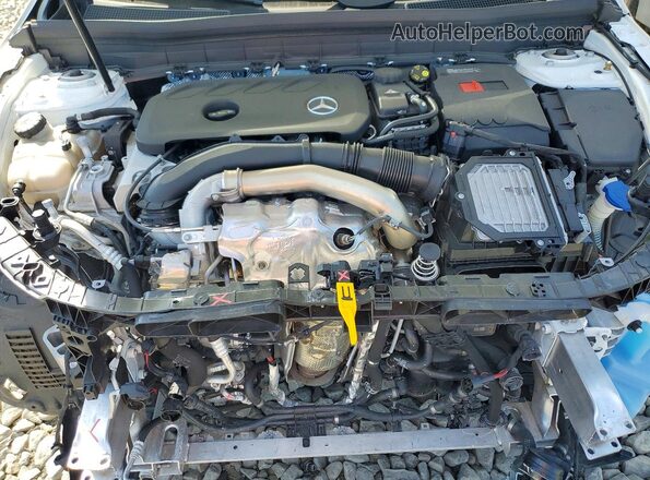 W1N4M4HB8SW400142 2025 MERCEDES-BENZ GLB-CLASS White ძრავის განყოფილების ხედი
