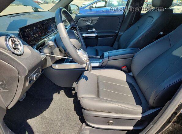 W1N4M4HB8SW403882 2025 MERCEDES-BENZ GLB-CLASS Black წინა სალონის ხედი