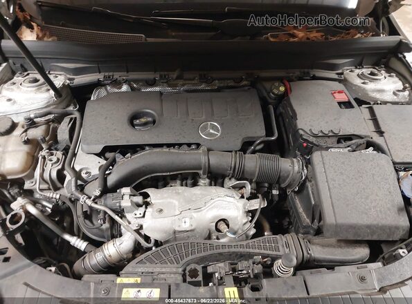 W1N4M4HBXLW043757 2020 MERCEDES-BENZ GLB-CLASS White Հետևի տեսք