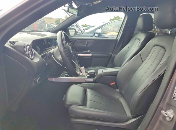 W1N4M4HBXMW115249 2021 MERCEDES-BENZ GLB-CLASS Gray Widok wnętrza z przodu