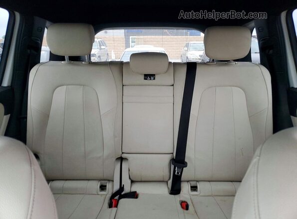 W1N4M4HBXRW352718 2024 MERCEDES-BENZ GLB-CLASS White Հետևի նստատեղերի տեսք