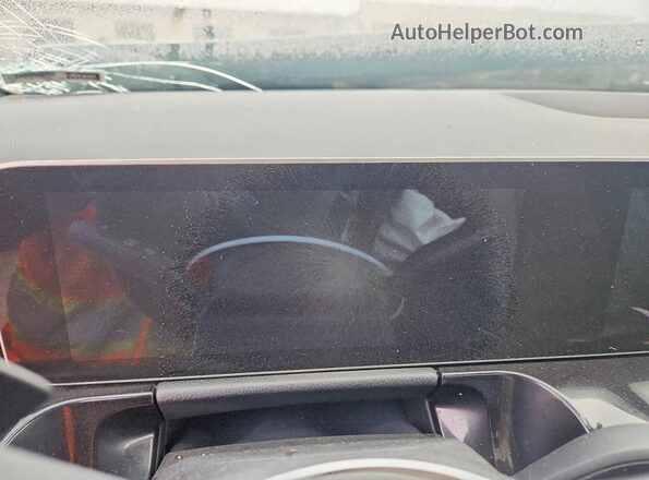 W1N4N4HB2MJ274440 2021 MERCEDES-BENZ GLA Серебряный Вид щитка приборов