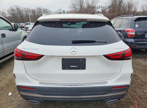 W1N4N4HB4NJ372953 2022 MERCEDES-BENZ GLA White Vista trasera