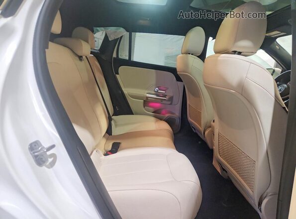 W1N4N4HB7SJ736116 2025 MERCEDES-BENZ GLA White Widok wnętrza z tyłu