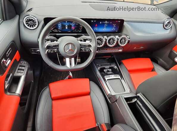 W1N4N4HBXSJ656180 2025 MERCEDES-BENZ GLA Черный 