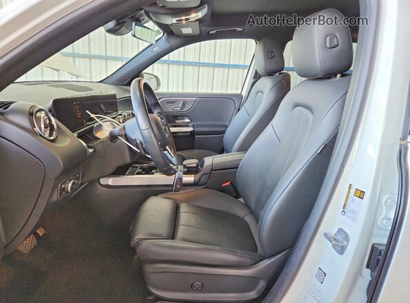 W1N9M0KB2PN052911 2023 MERCEDES-BENZ EQB White წინა სალონის ხედი