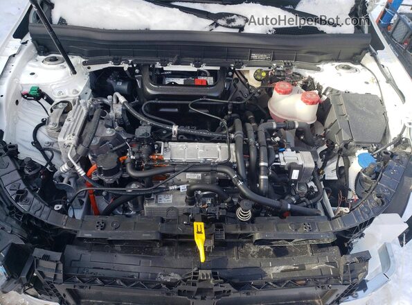 W1N9M0KB4SN153411 2025 MERCEDES-BENZ EQB White ძრავის განყოფილების ხედი