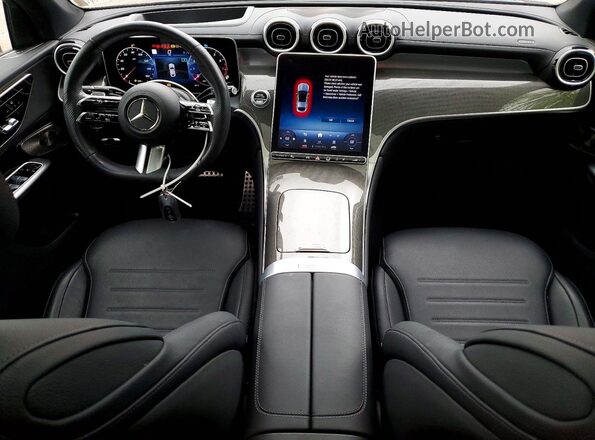 W1NKJ4HB1RF129502 2024 MERCEDES-BENZ GLC-CLASS Black Vista del salpicadero
