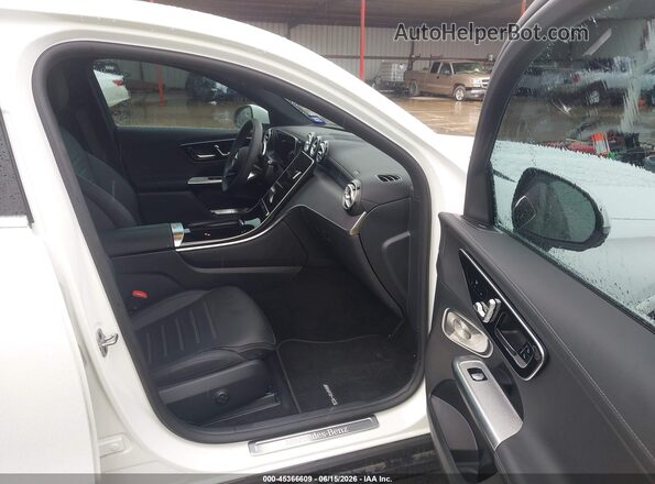 W1NKJ4HB1TF527882 2026 MERCEDES-BENZ GLC 300 White Вид салону спереду