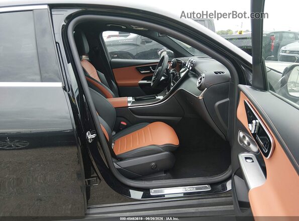 W1NKJ4HB4SF359623 2025 MERCEDES-BENZ GLC 300 Black Vista interior delantera