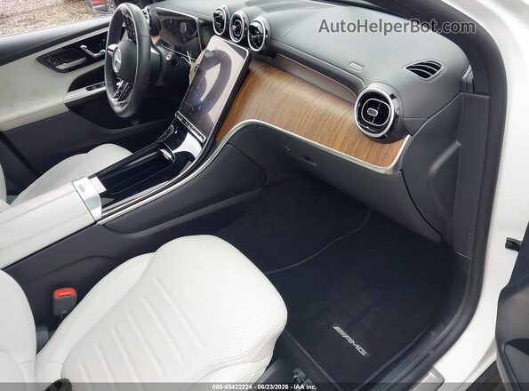 W1NKJ4HB7RF102305 2024 MERCEDES-BENZ GLC 300 White Вид салону спереду