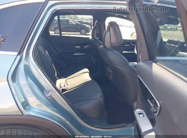 W1NKM4HB0TF560699 2026 MERCEDES-BENZ GLC 300 Light Blue Vista de la etiqueta del VIN