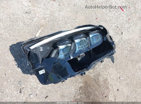 W1NKM4HB3SF274571 2025 MERCEDES-BENZ GLC 300 Gray ხელსაწყოთა პანელის ხედი