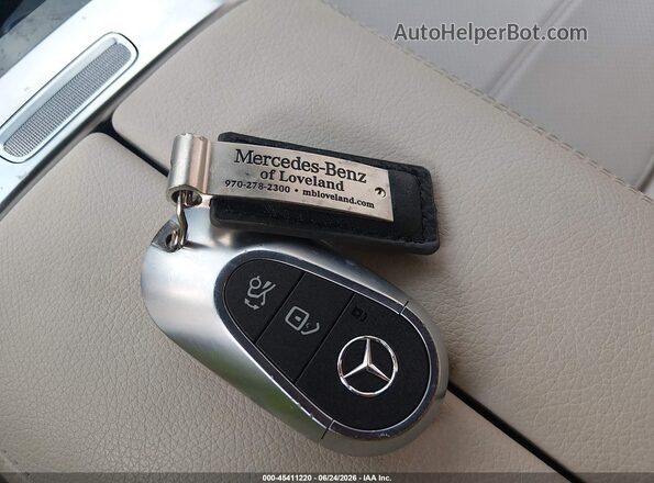 W1NKM4HB6SF395420 2025 MERCEDES-BENZ GLC 300 White Vista del salpicadero