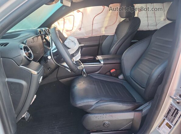 W1NKM4HB7RF196418 2024 MERCEDES-BENZ GLC-CLASS Серебряный Вид салона спереди
