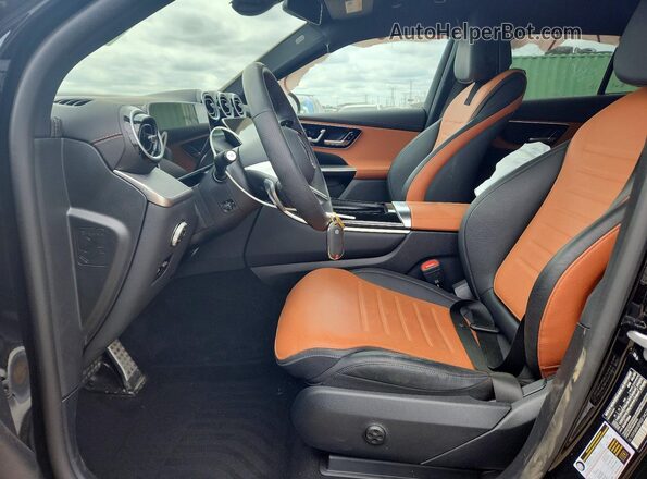 W1NKM4HB9SF342386 2025 MERCEDES-BENZ GLC-CLASS Black Front interior view