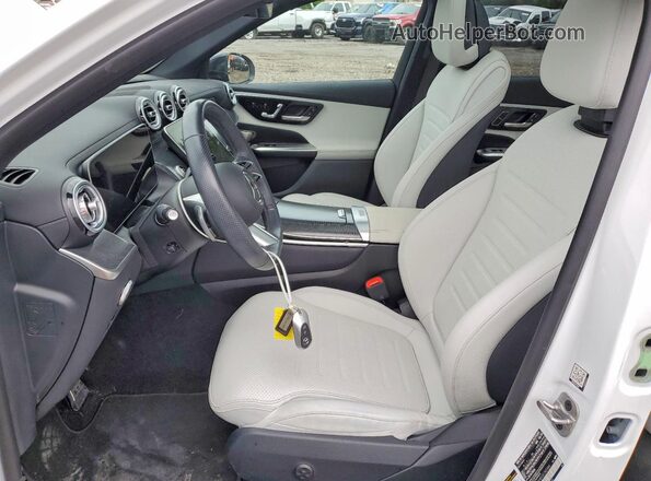 W1NKM4HBXSF265964 2025 MERCEDES-BENZ GLC-CLASS White Front interior view