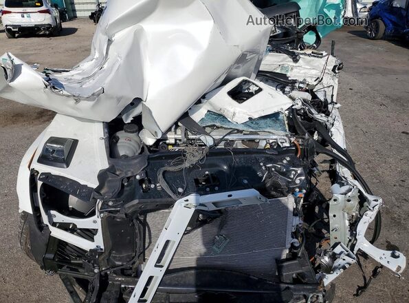 W1NWM0ABXSX036926 2025 MERCEDES-BENZ G-CLASS White Widok wnętrza z tyłu