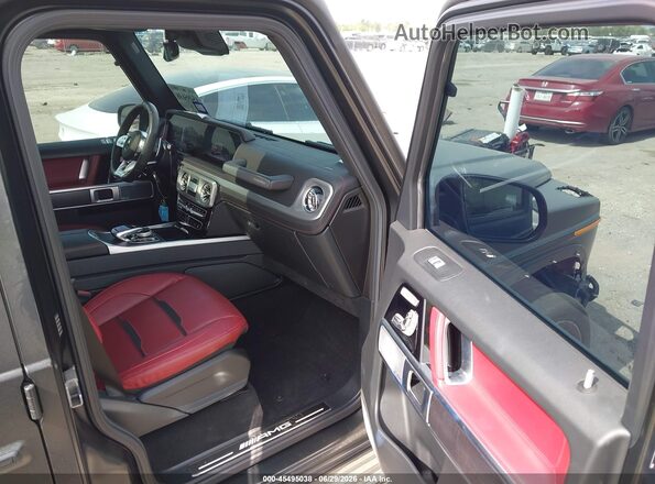 W1NYC7HJ5NX442425 2022 MERCEDES-BENZ AMG G 63 Черный Вид салона спереди
