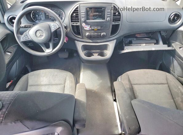 W1WV0FEY9P4334297 2023 MERCEDES-BENZ METRIS White Vista del salpicadero