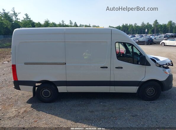 W1Y4NBHY2RT166746 2024 MERCEDES-BENZ SPRINTER Green Vista interior trasera