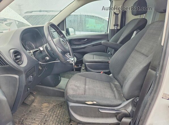 W1YV0BEY4L3749902 2020 MERCEDES-BENZ METRIS White Widok wnętrza z przodu