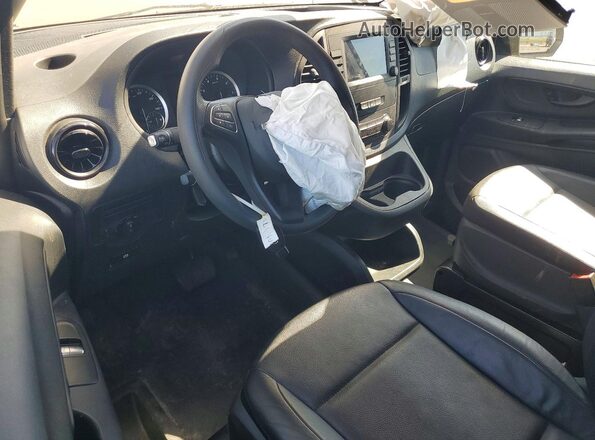 W1YV0CEY2P4324457 2023 MERCEDES-BENZ METRIS White Առջևի վահանակի տեսք