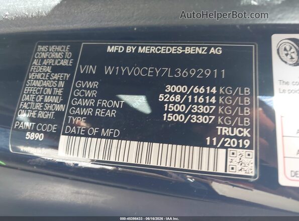 W1YV0CEY7L3692911 2020 MERCEDES-BENZ METRIS Dark Blue Вид подкапотного пространства