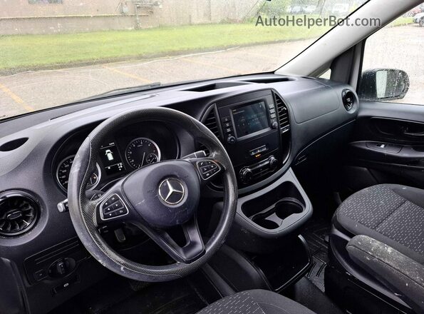 W1YV0CEY9M3867855 2021 MERCEDES-BENZ METRIS White Սարքավորումների վահանակի տեսք