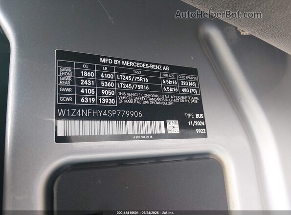 W1Z4NFHY4SP779906 2025 MERCEDES-BENZ SPRINTER Серебряный Вид подкапотного пространства