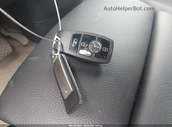 W1Z4NFHY4SP779906 2025 MERCEDES-BENZ SPRINTER Серебряный Вид панели приборов