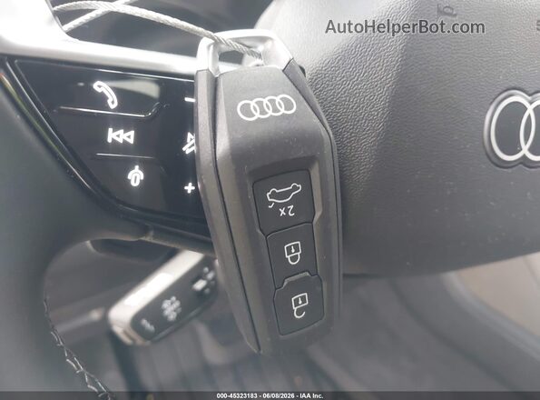 WA11AAGUXS2040989 2025 AUDI ALL Gray Вид панелі приладів