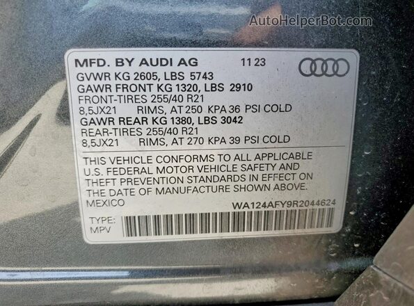 WA124AFY9R2044624 2024 AUDI SQ5 Black Widok komory silnika