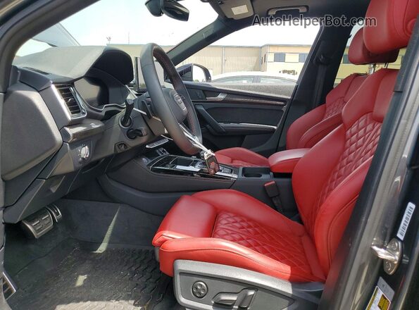 WA124AFY9R2044624 2024 AUDI SQ5 Black Widok wnętrza z przodu