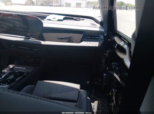 WA124BGF1SA044731 2025 AUDI Q6 E-TRON Черный Вид салона спереди