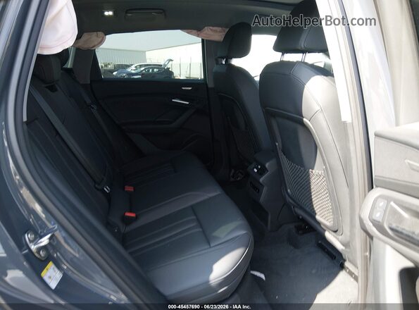 WA124BGF7SA067415 2025 AUDI Q6 E-TRON Gray Հետևի նստատեղերի տեսք