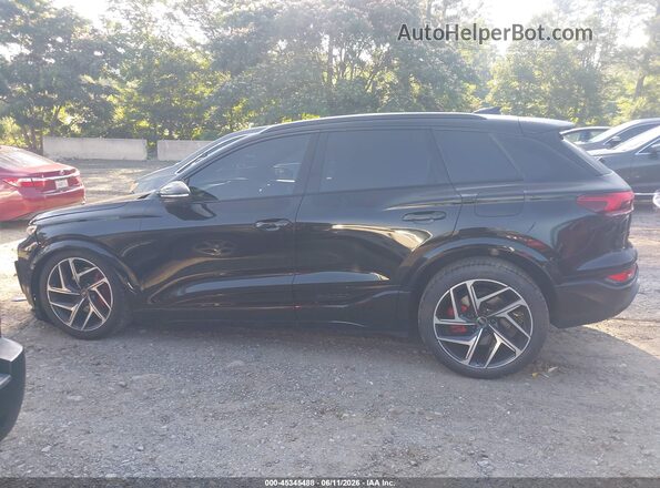 WA125BGF5SA024172 2025 AUDI SQ6 Black Widok wnętrza 360 stopni