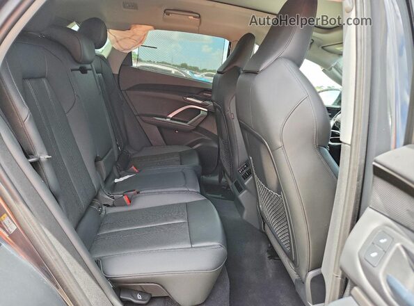 WA12AAGU4S2010648 2025 AUDI Q5 Black 