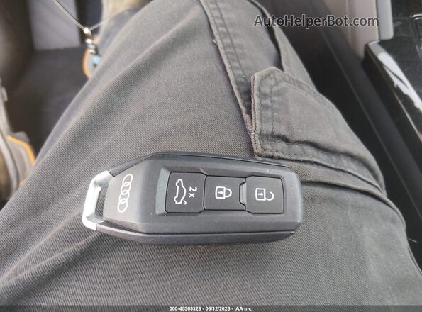 WA12AAGUXS2125657 2025 AUDI ALL Green Առջևի վահանակի տեսք